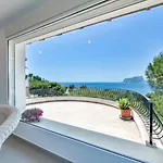 Villa Guzman-arc Cap Blanc