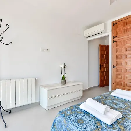 Villa Guzman - Arc Cap Blanc