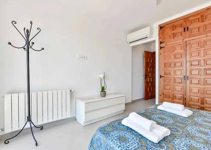 Villa Guzman - Arc Cap Blanc